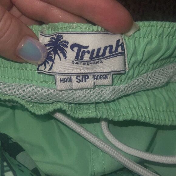 ✨TRUNKS Surf & Swim Co. SAFARI Print Sz Small SWIM TRUNKS✨ - Picture 3 of 7